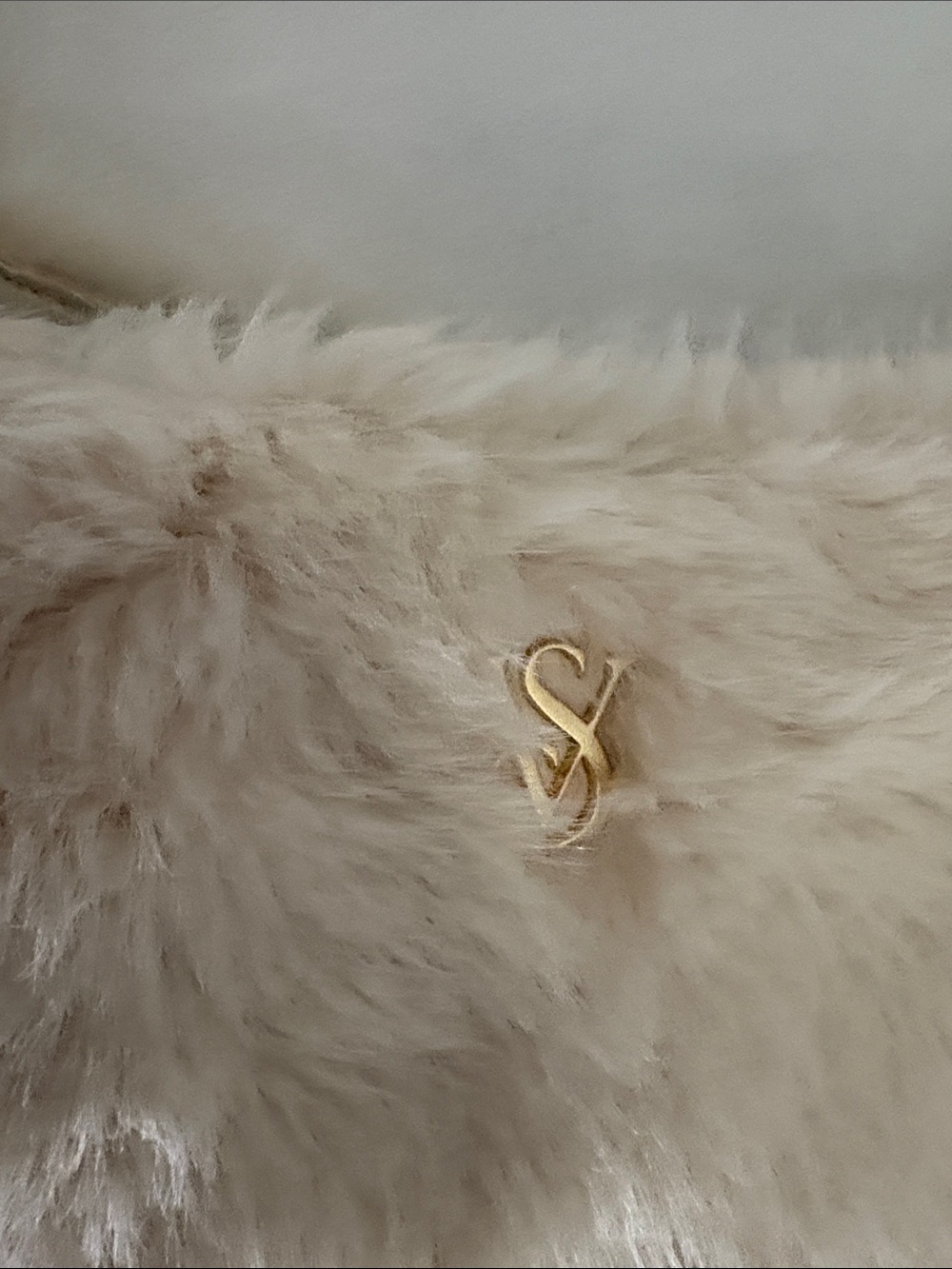 Victoria's Secret Cream Faux Fur Tote Bag - Picture 2 of 4